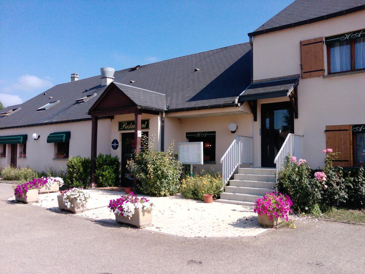 Logis Hotel Restaurant De L'Abbaye Ferrieres-en-Gatinais Eksteriør billede